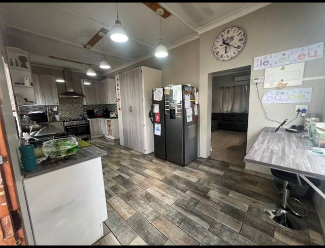 3 BEDROOM HOUSE FOR SALE IN VILLIERIA